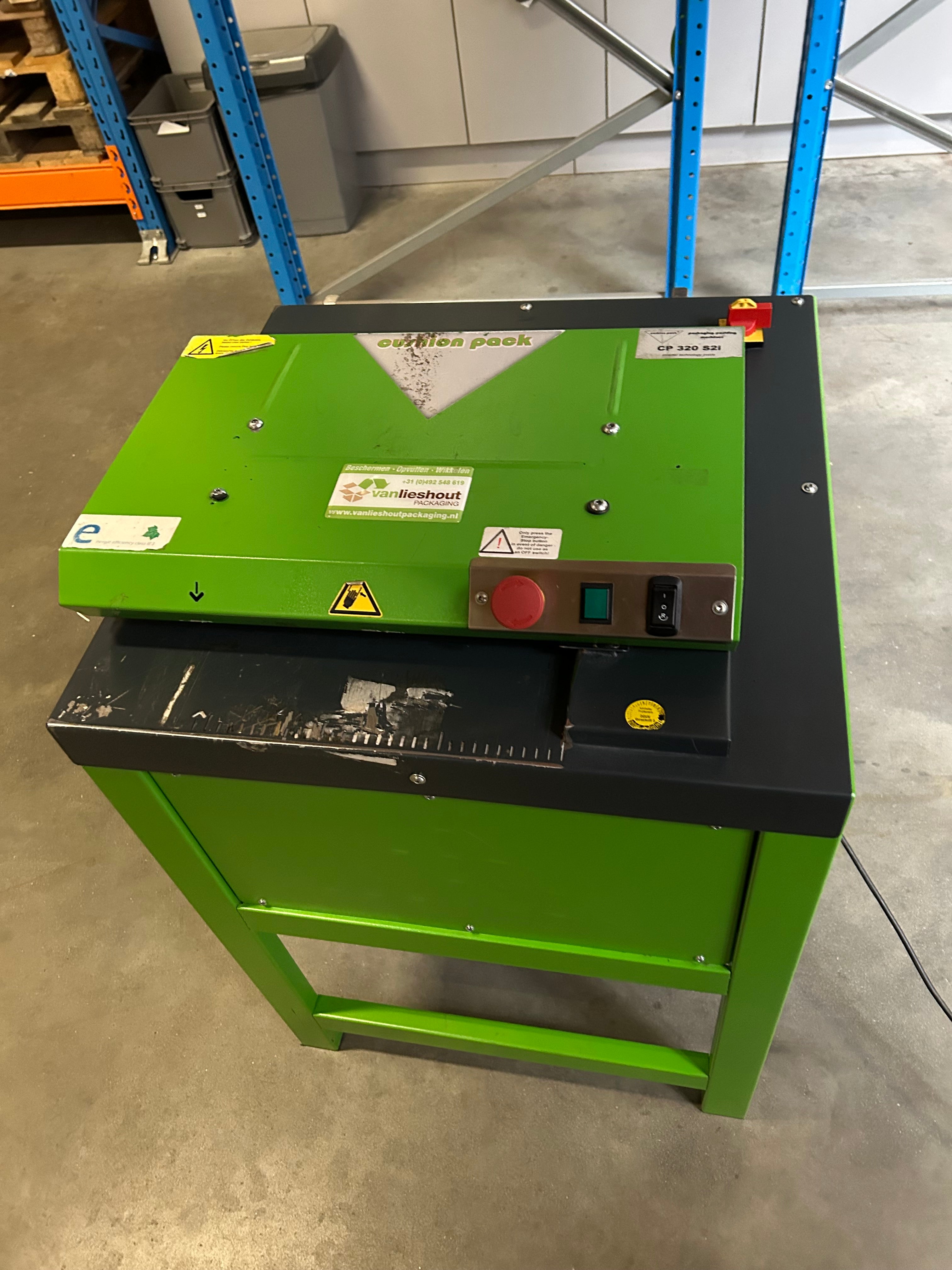 Kartonshredder CP 320 (gebruikt)